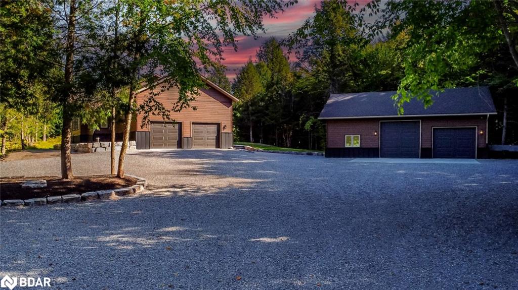 4571 Aspdin Road