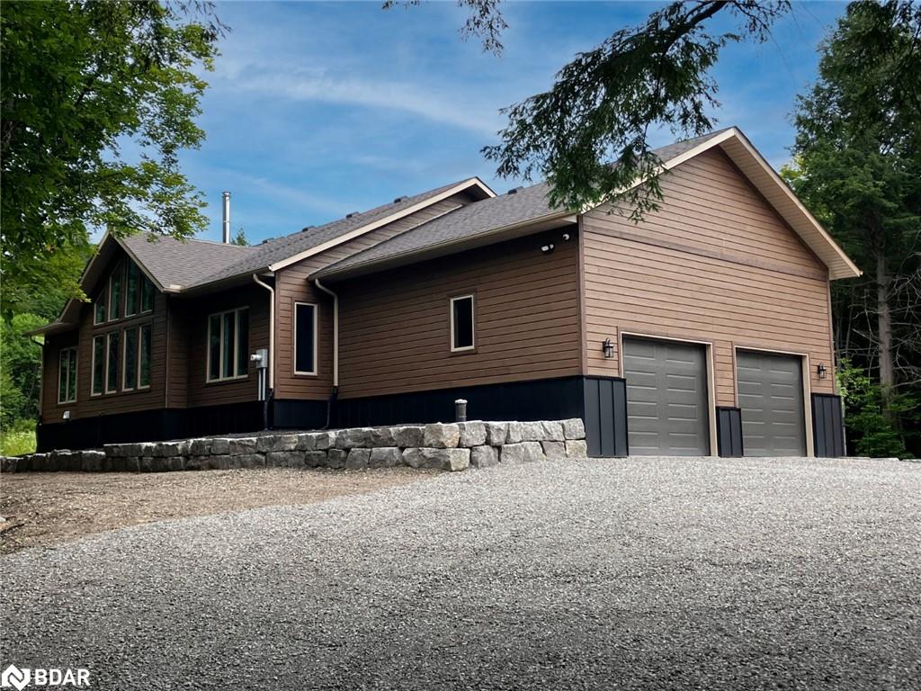 4571 Aspdin Road