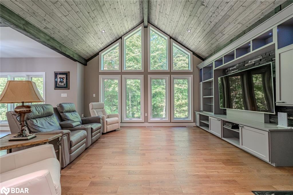 4571 Aspdin Road Property Photo 9
