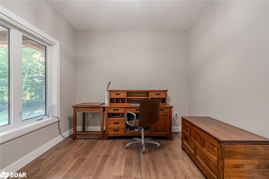 4571 Aspdin Road Property Photo 15