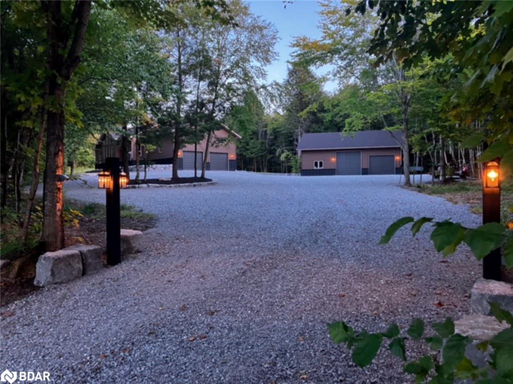 4571 Aspdin Road Property Photo 28