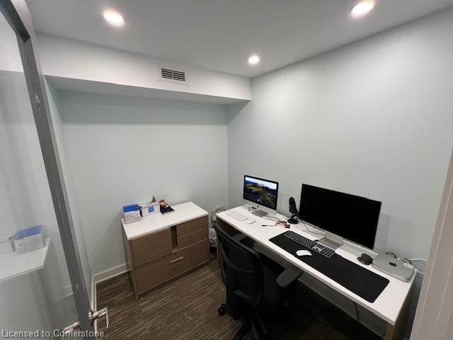 59 John Street S Property Photo 17