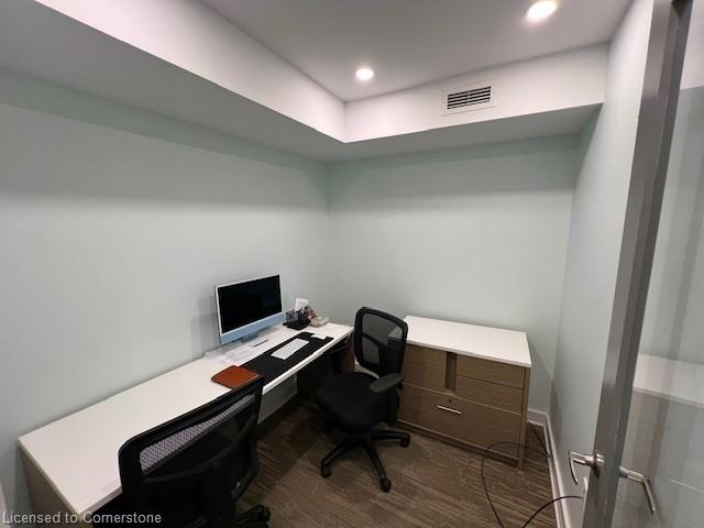 59 John Street S Property Photo 18
