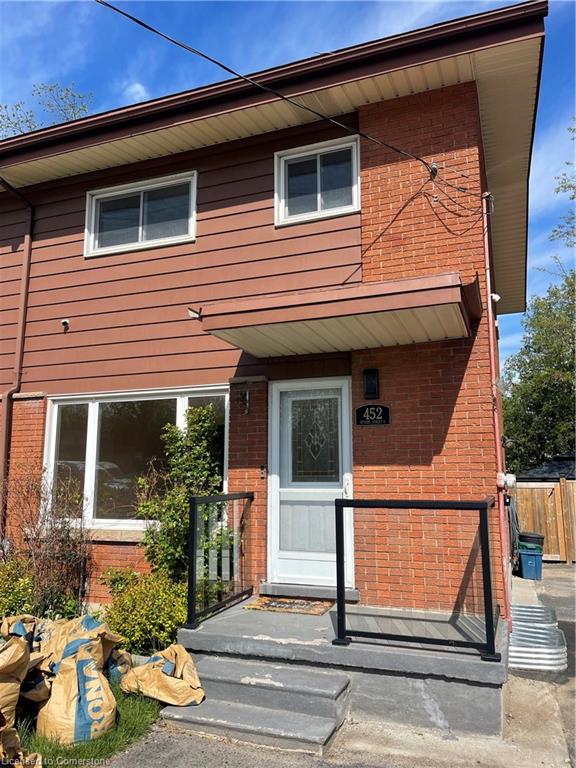 452 Ottawa Street S Property Photo 1