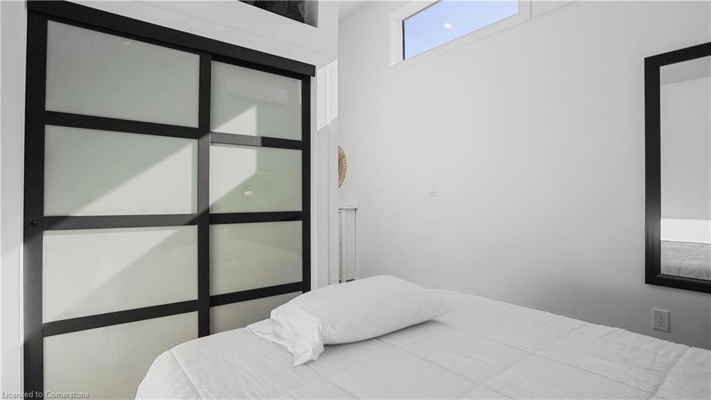45 Bond Street Property Photo 32