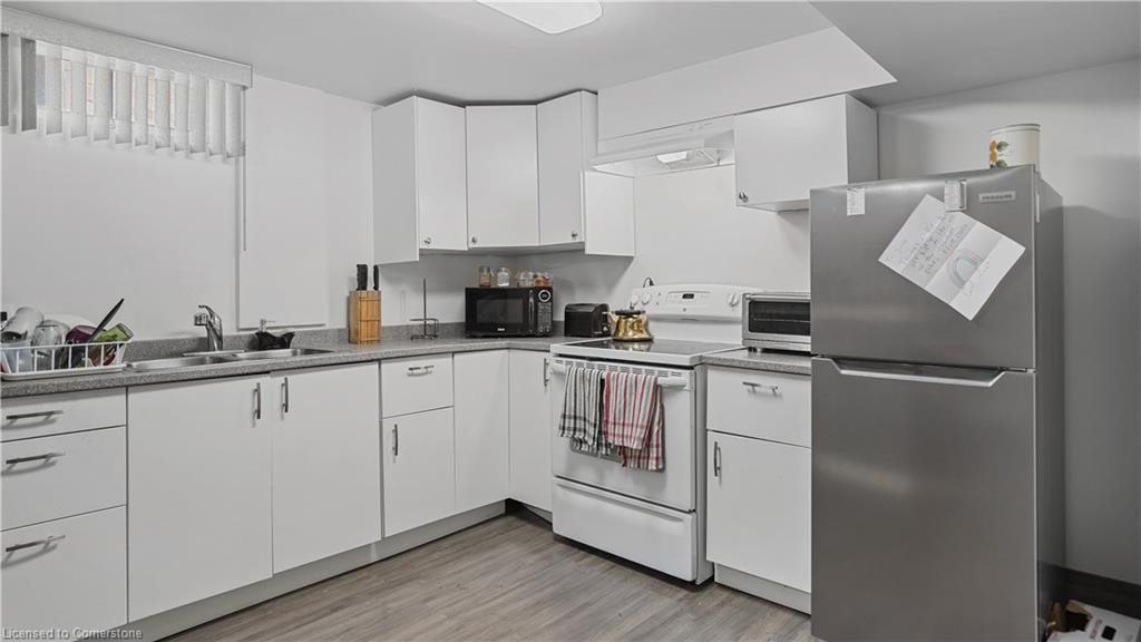 45 Bond Street Property Photo 35