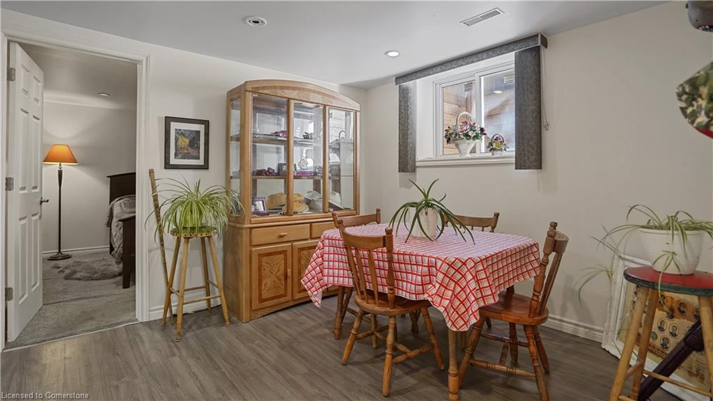 45 Bond Street Property Photo 39