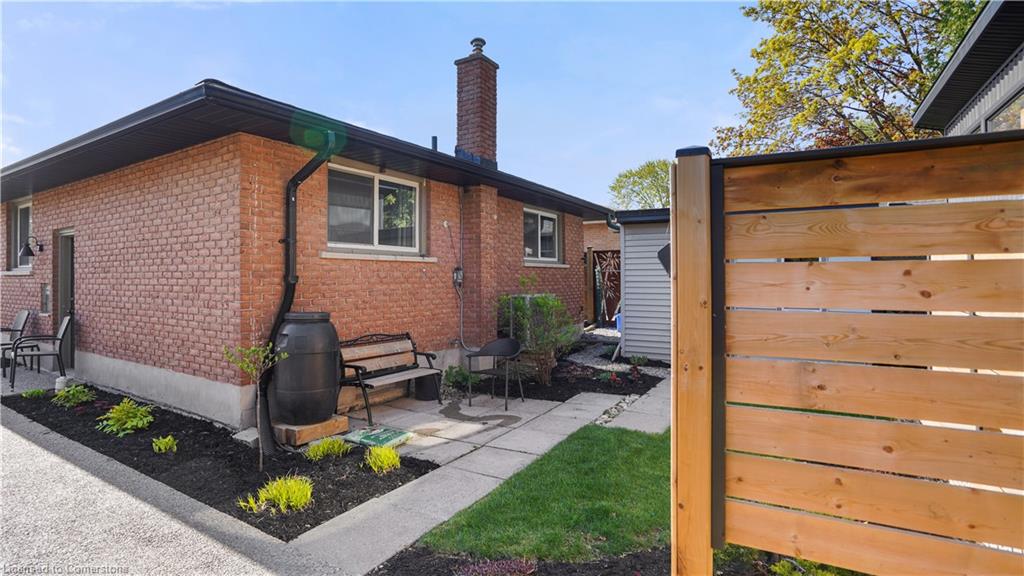45 Bond Street Property Photo 43