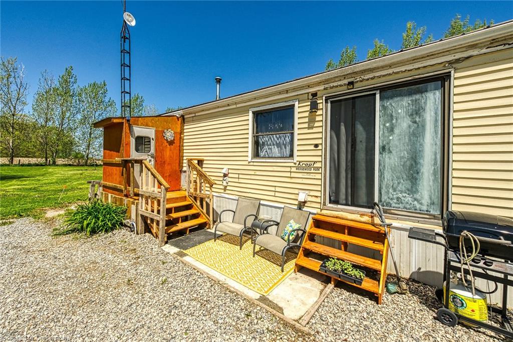 199 Dickhout Road Property Photo 8