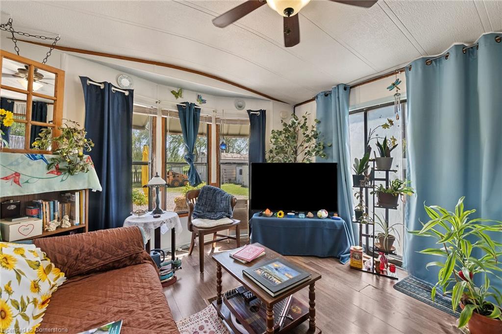 199 Dickhout Road Property Photo 17