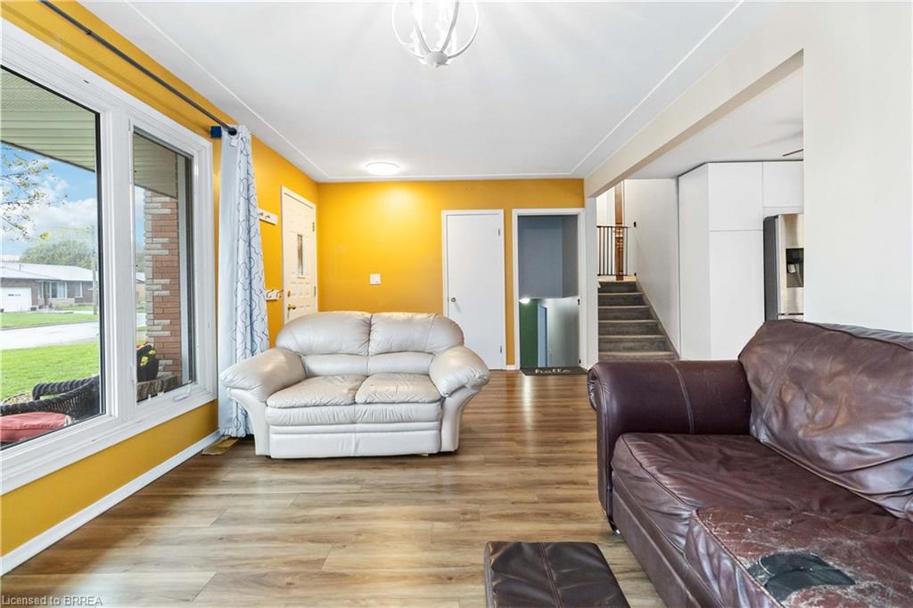 83 Varadi Avenue Property Photo 6