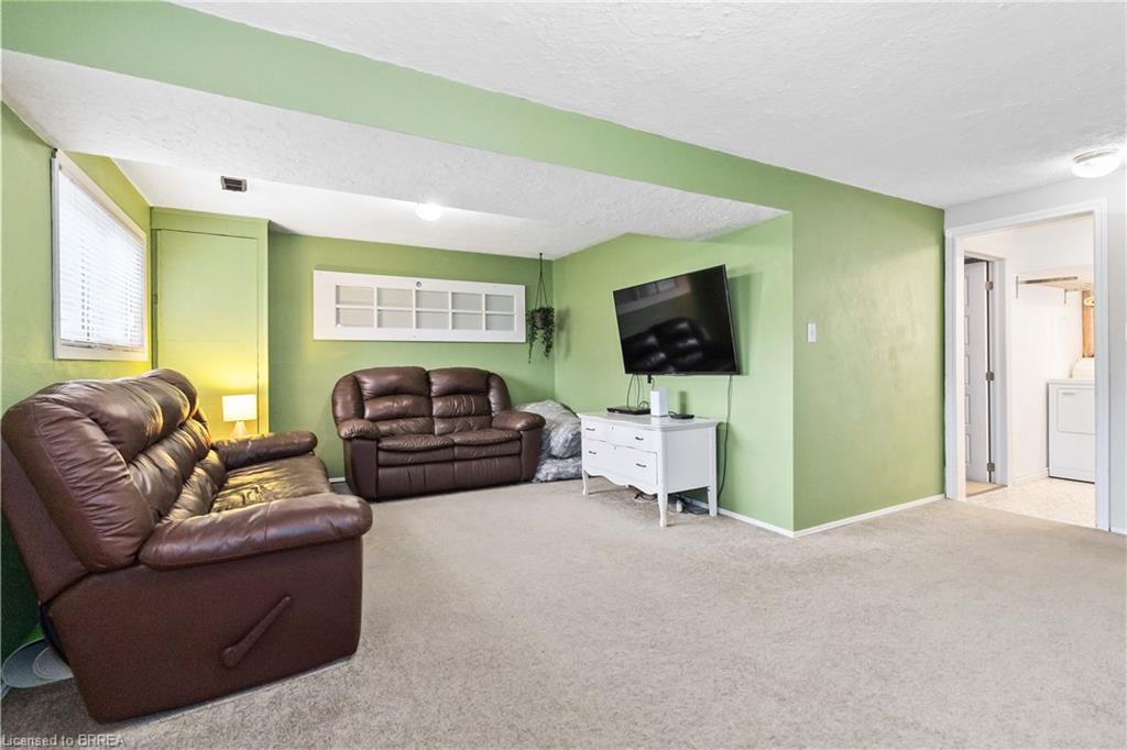 83 Varadi Avenue Property Photo 23