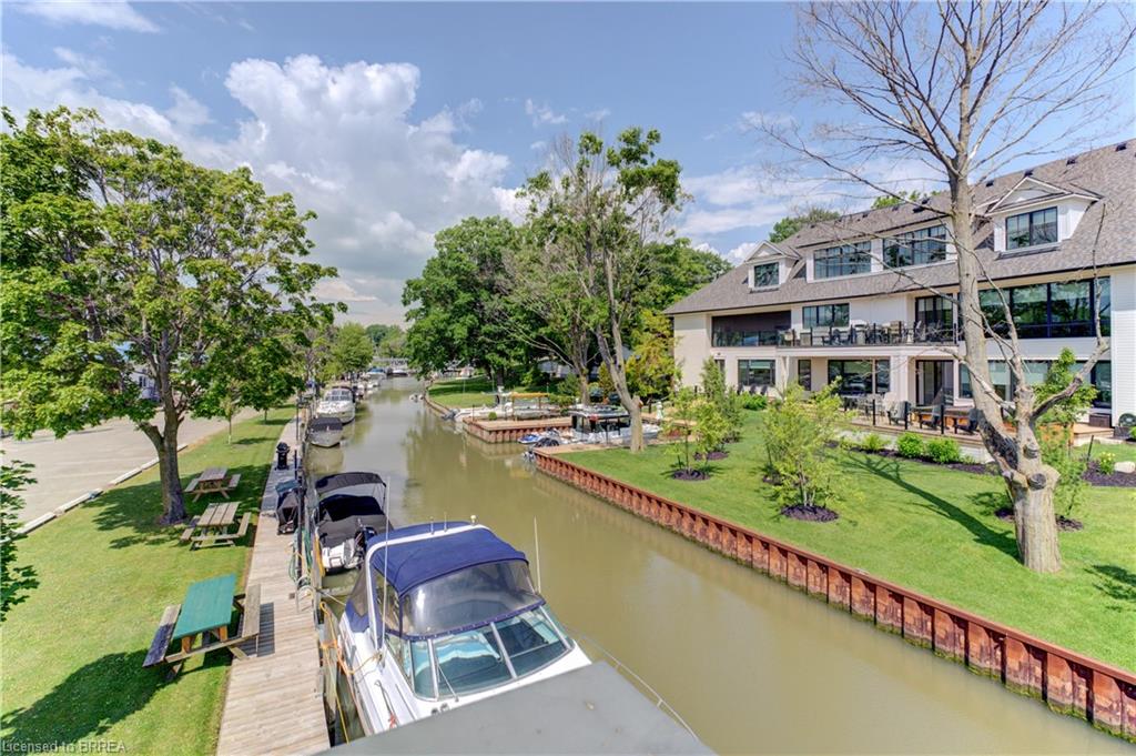 52 River Drive Property Photo 3