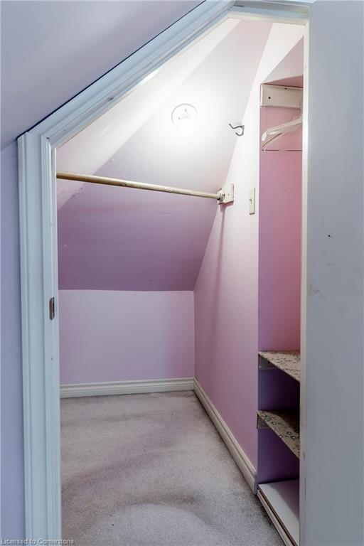 27 Barons Avenue N Property Photo 39
