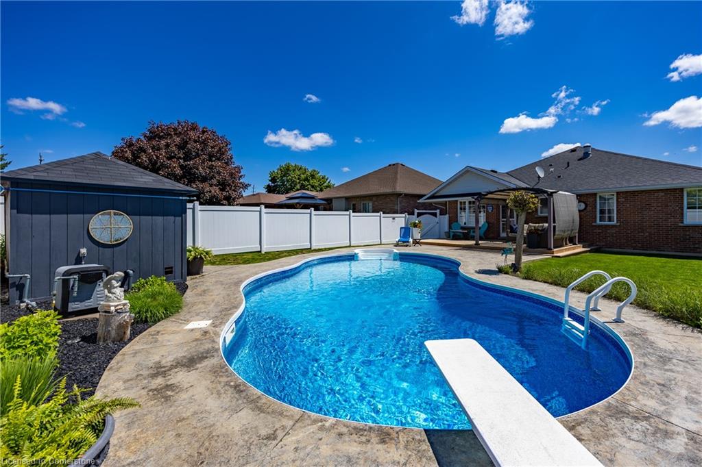 6 Viola Court Property Photo 3