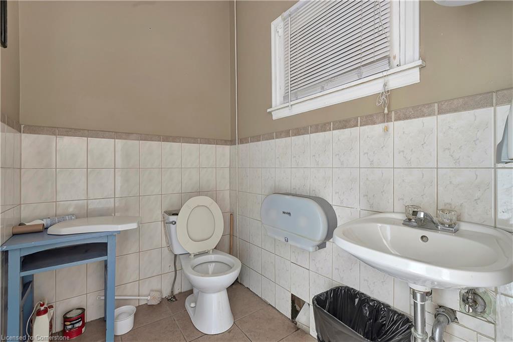 4528 Bridge Street Property Photo 13