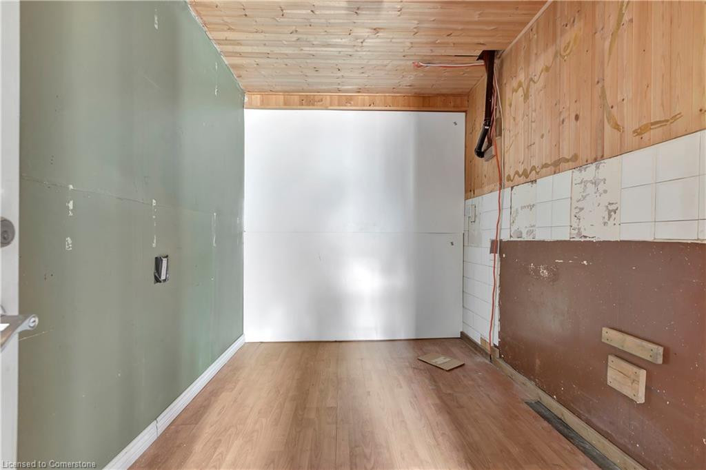4528 Bridge Street Property Photo 15