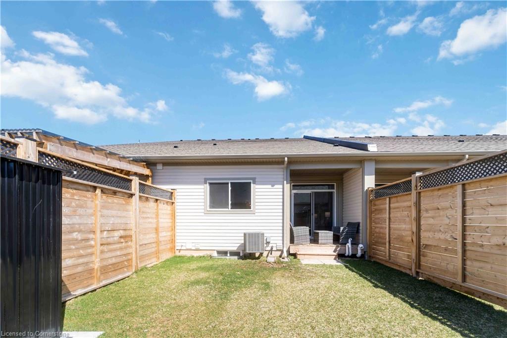 447 Viking Street Property Photo 34