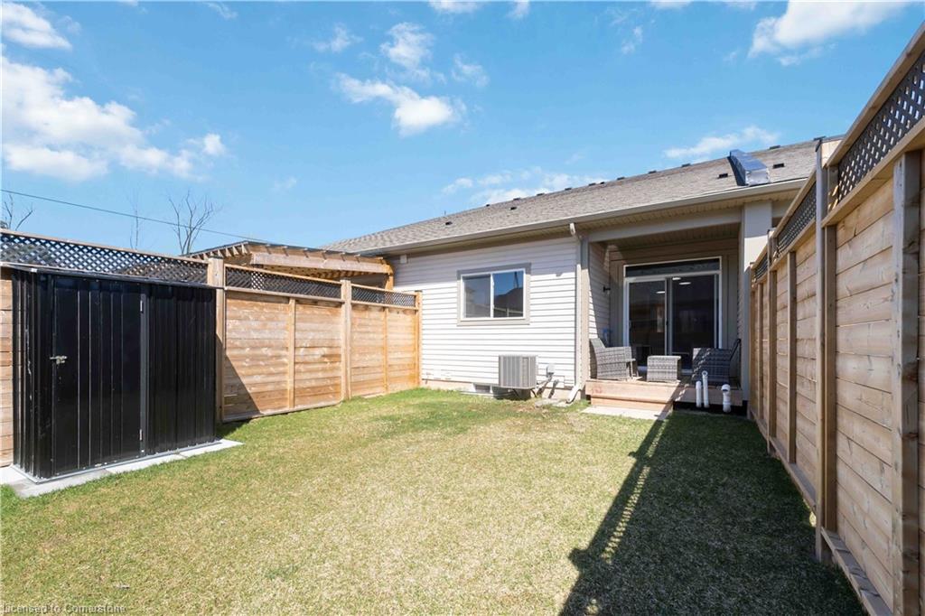 447 Viking Street Property Photo 36