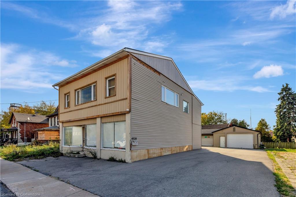 4528 Bridge Street Property Photo 1