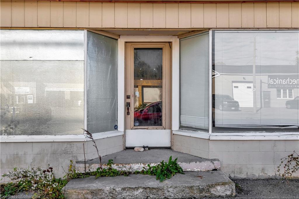 4528 Bridge Street Property Photo 7