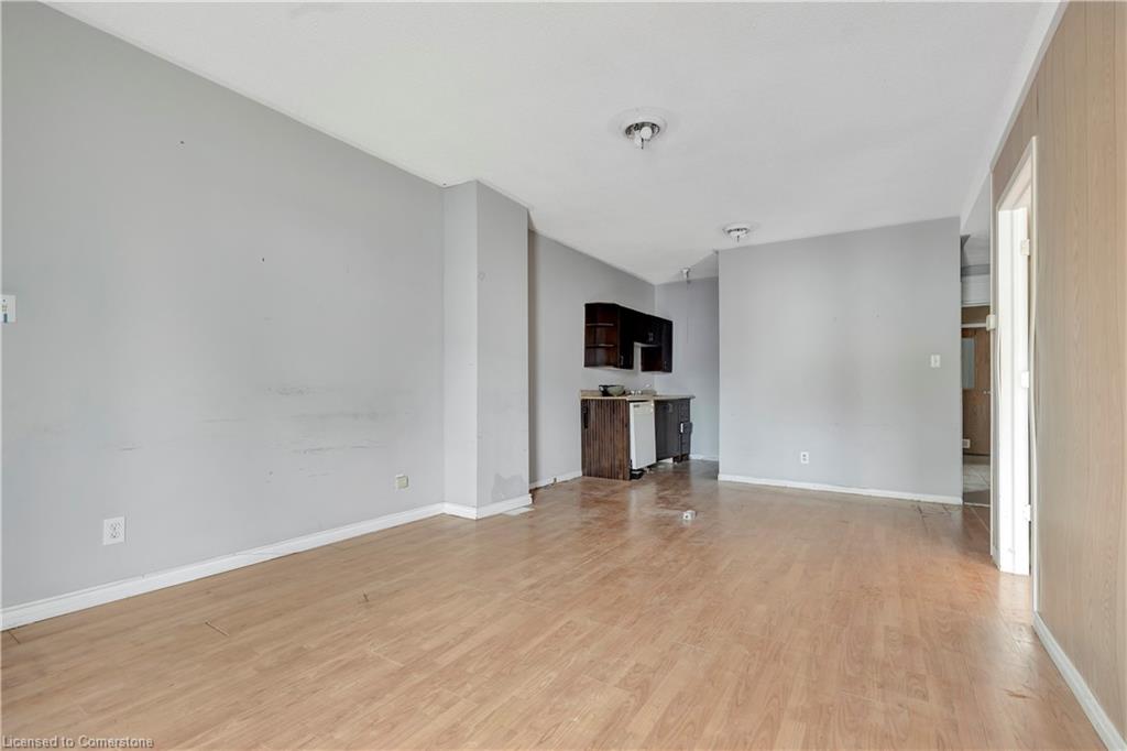 4528 Bridge Street Property Photo 9