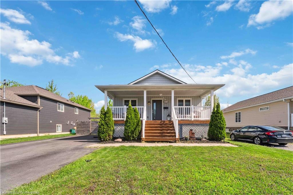 246 Martin Street Property Photo 3