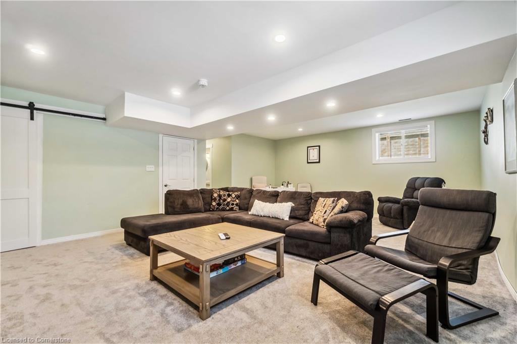 246 Martin Street Property Photo 28