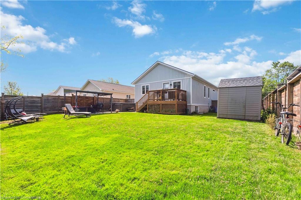 246 Martin Street Property Photo 35
