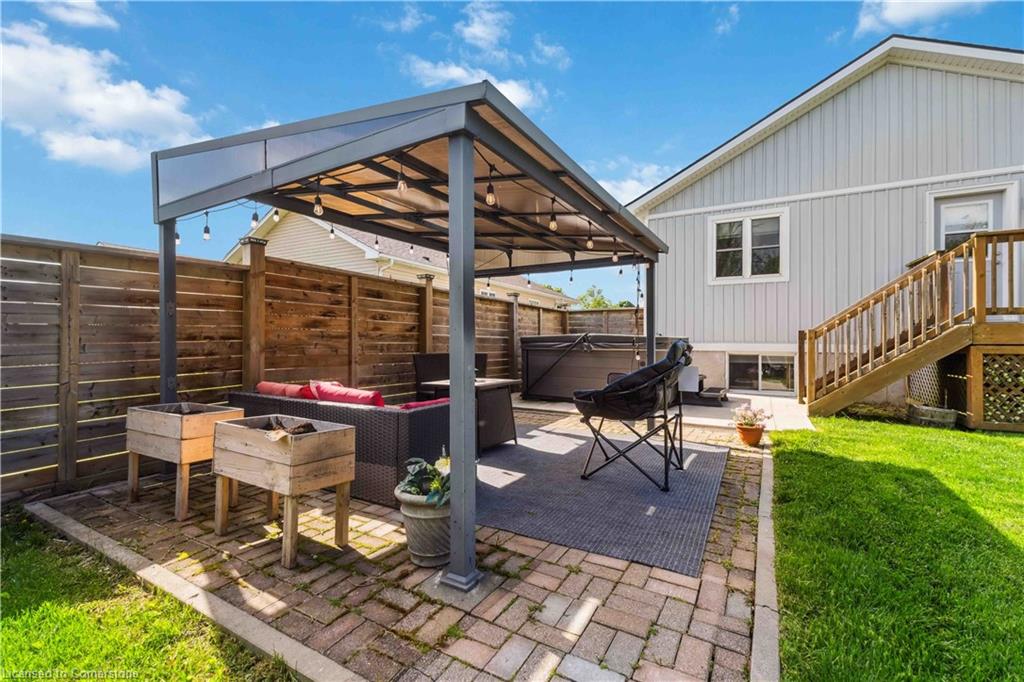 246 Martin Street Property Photo 38