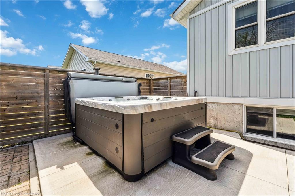 246 Martin Street Property Photo 42