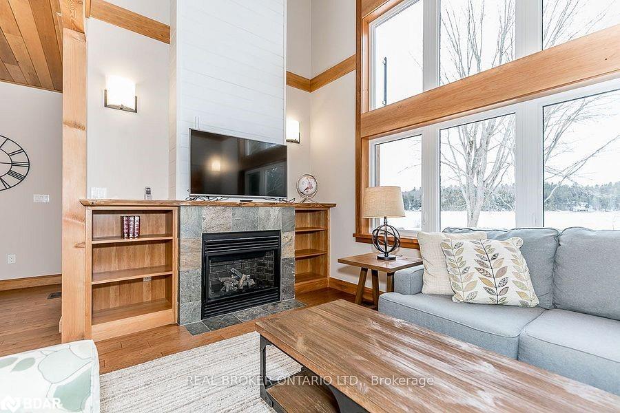 1b-1841 Muskoka Road 118 Road W Property Photo 15