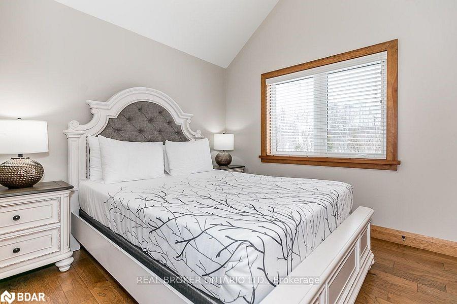 1b-1841 Muskoka Road 118 Road W Property Photo 24