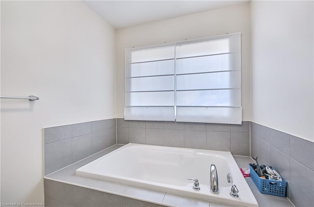 76 Sunflower Crescent Property Photo 32