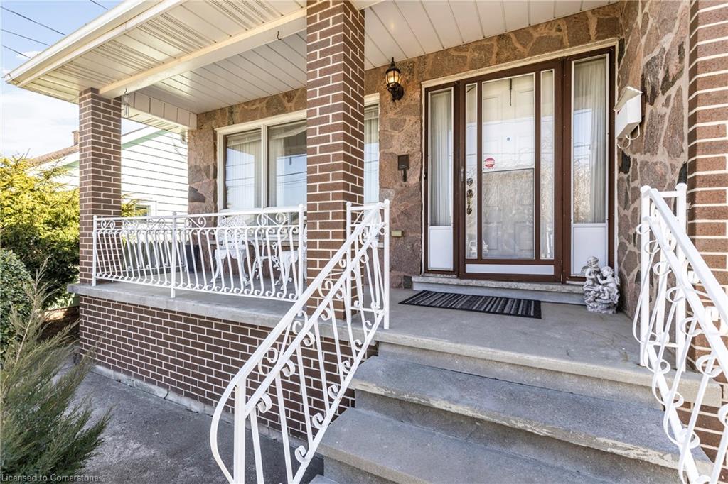 212 Margaret Avenue Property Photo 8