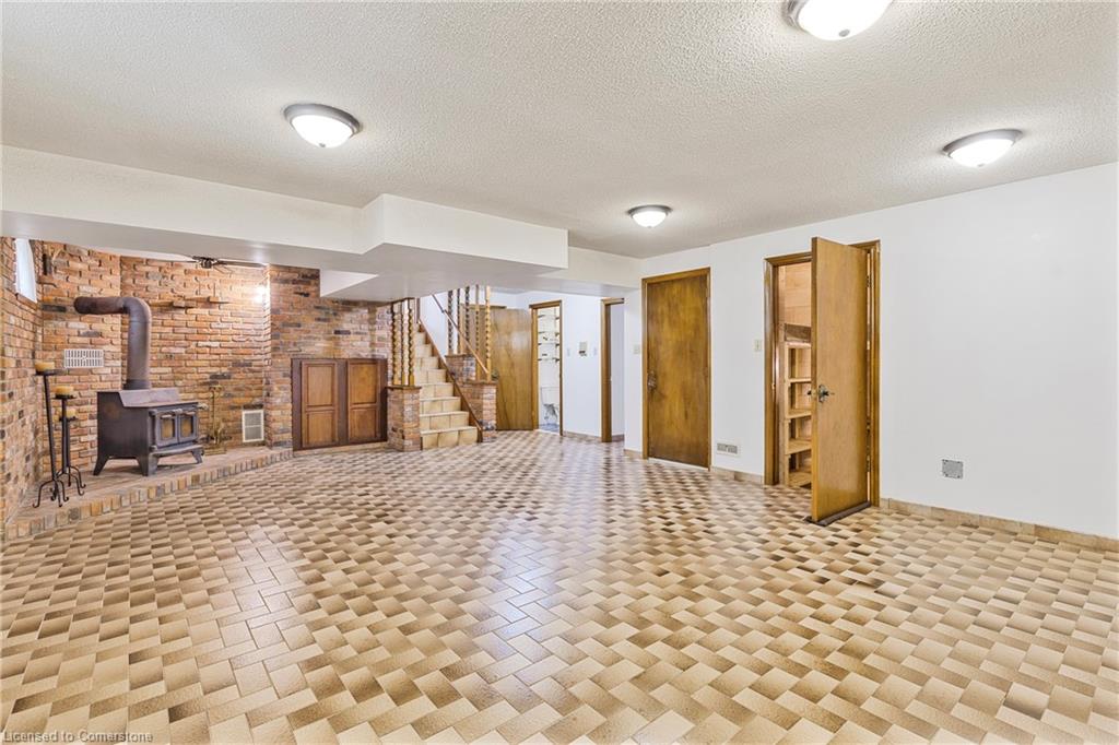 212 Margaret Avenue Property Photo 32