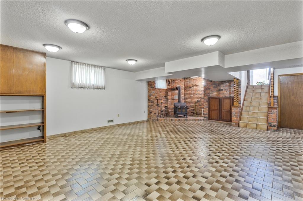 212 Margaret Avenue Property Photo 33