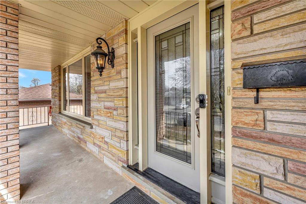 18 Sprucehill Drive Property Photo 5