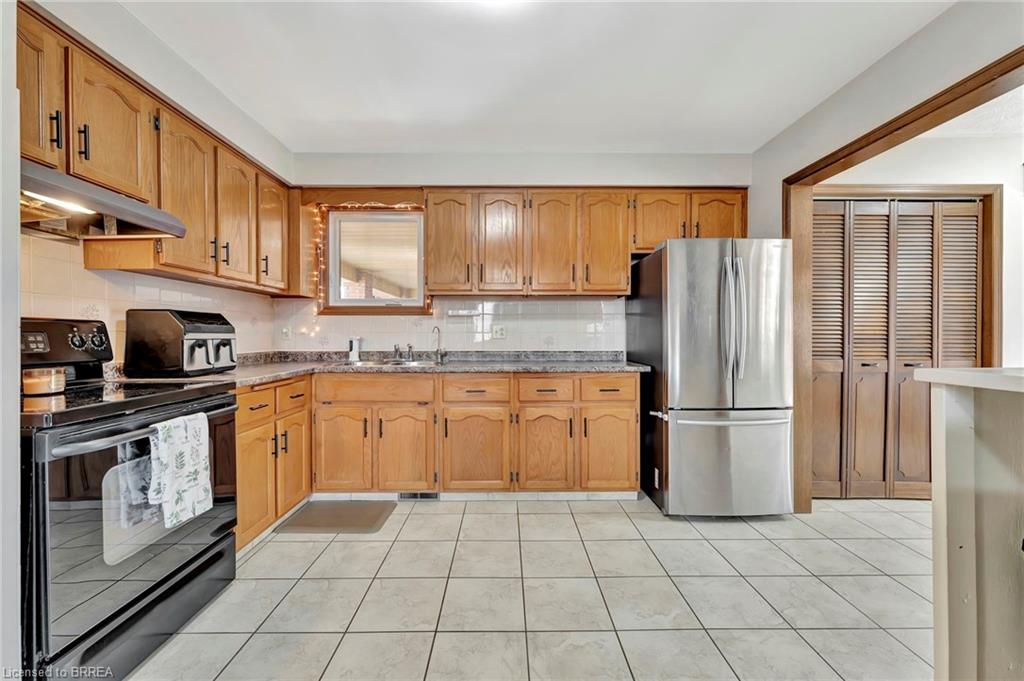 18 Sprucehill Drive Property Photo 10