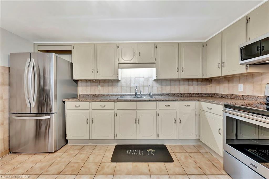 18 Sprucehill Drive Property Photo 27