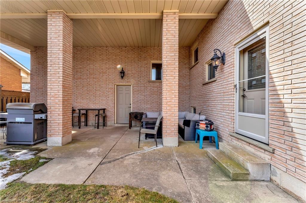 18 Sprucehill Drive Property Photo 36
