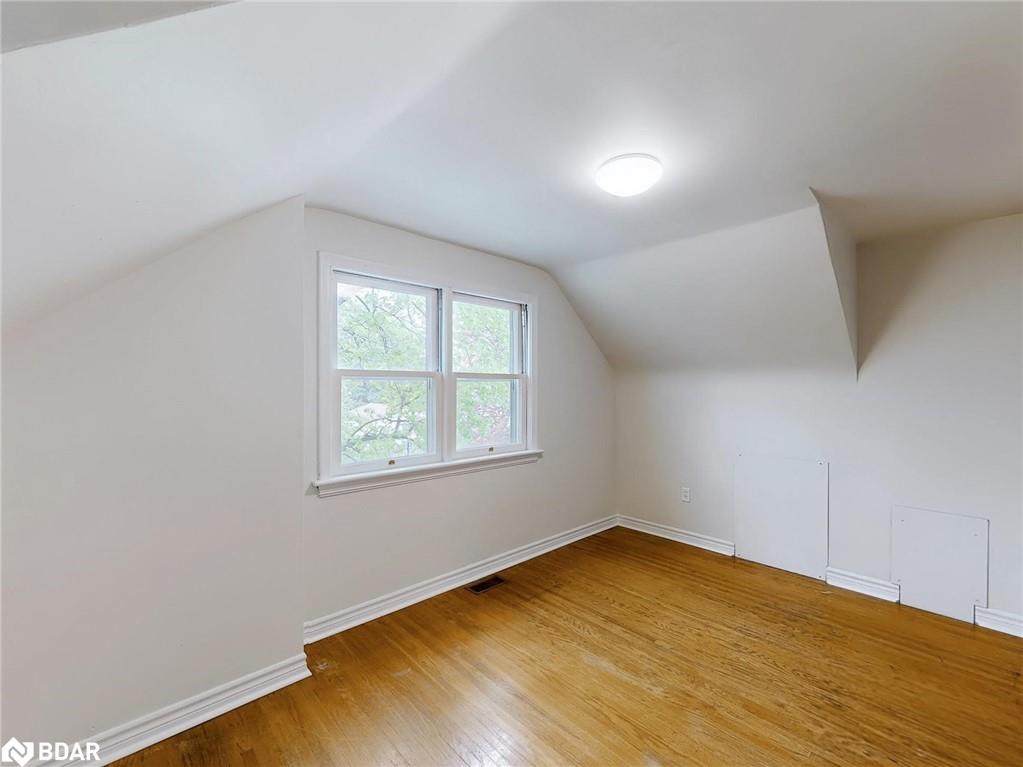 124 Mcelroy Road E Property Photo 20