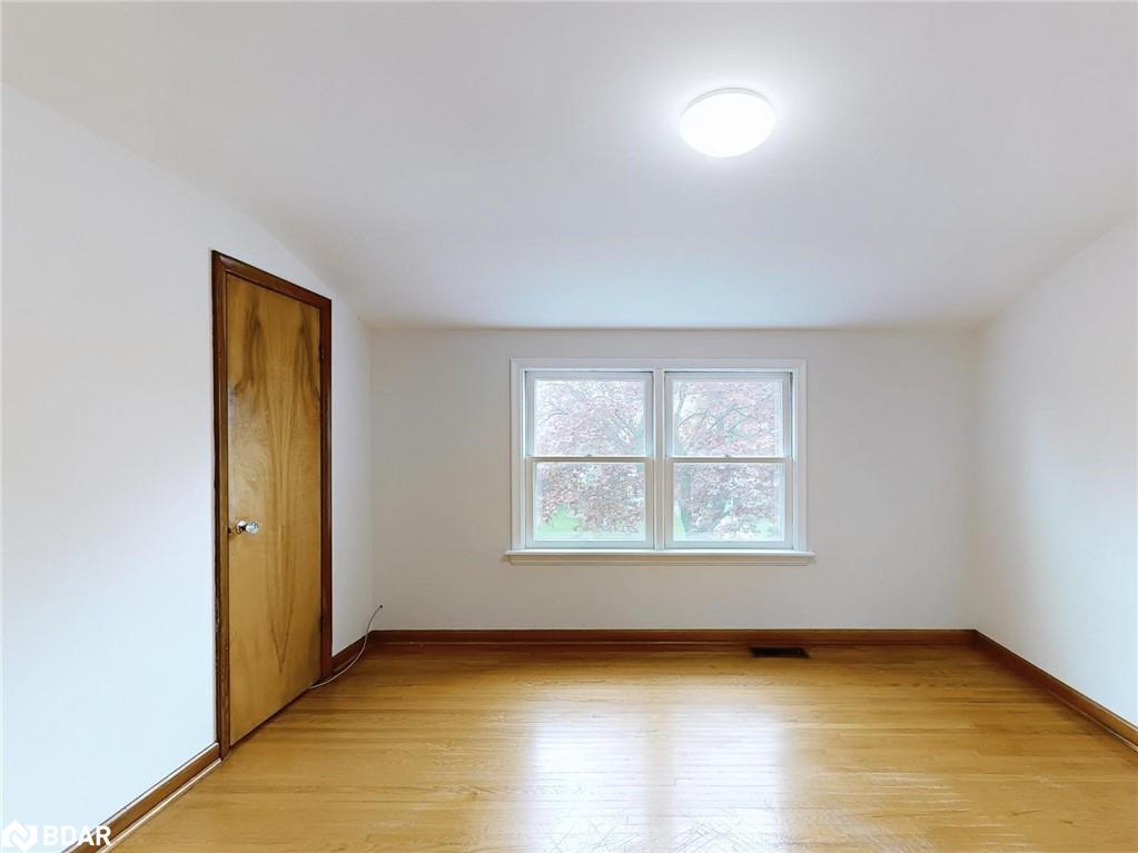 124 Mcelroy Road E Property Photo 24
