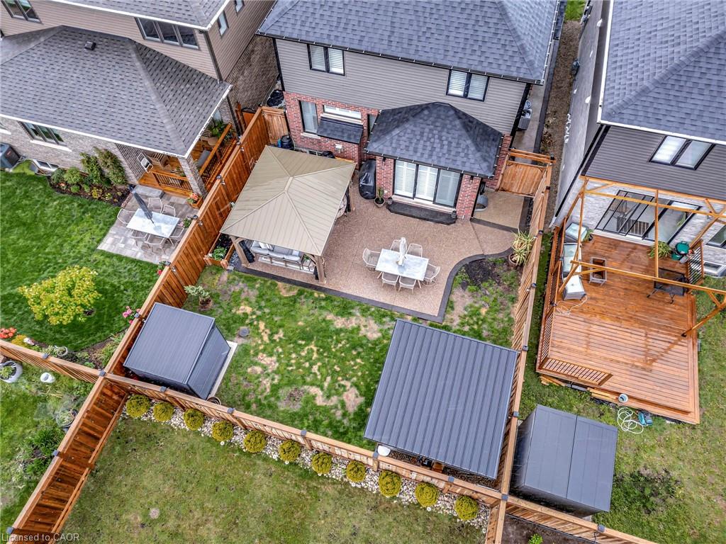 27 Queensgate Crescent Property Photo 35
