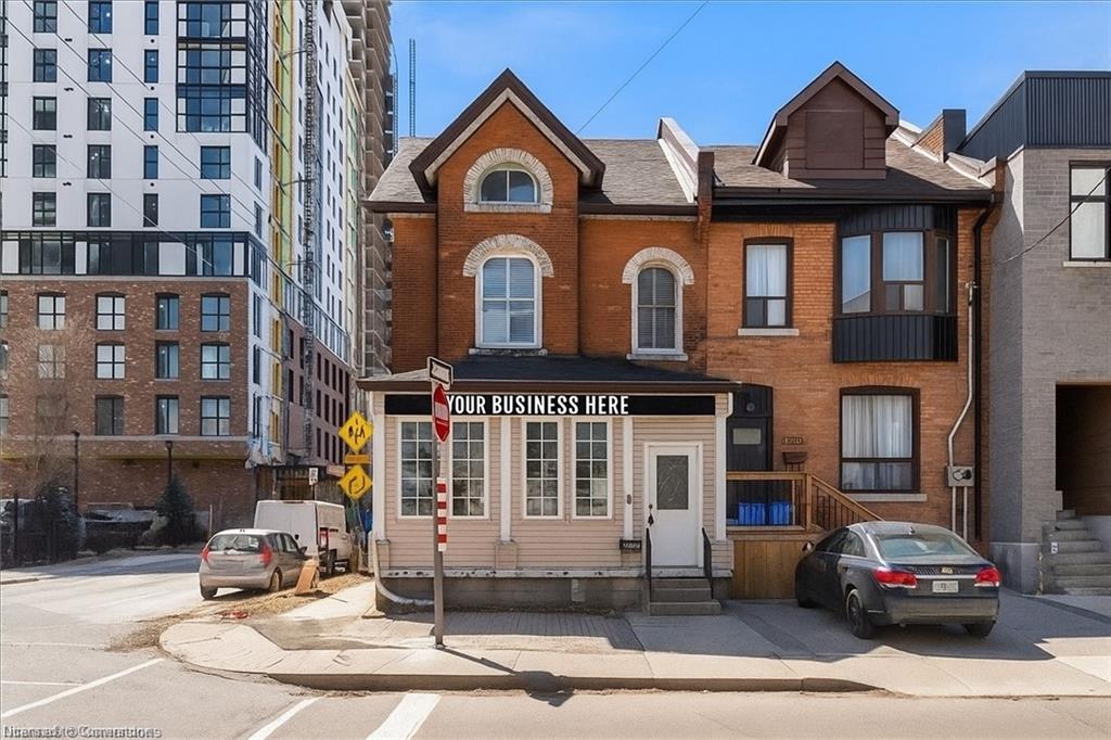 123 Market Street Property Photo 1