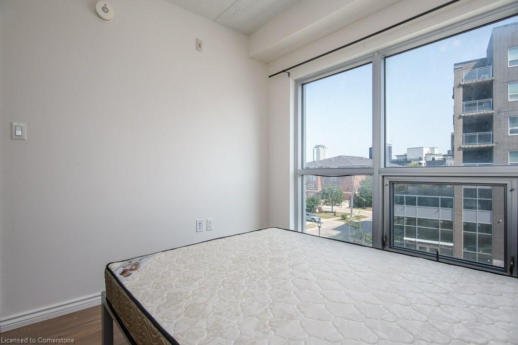 G202-275 Larch Street Property Photo 19