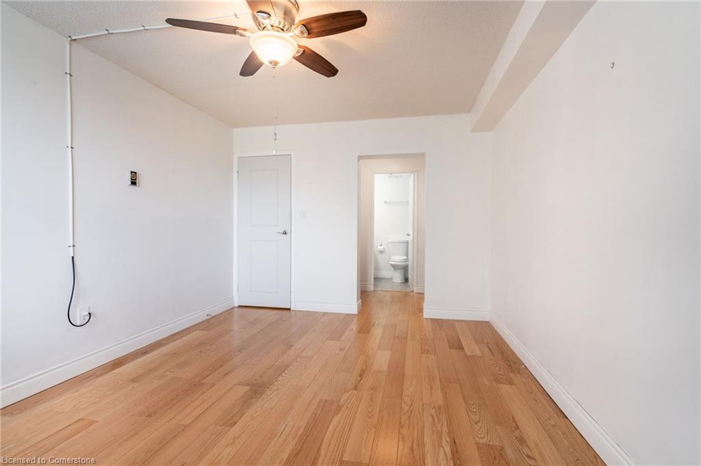 305-28 Robinson Street N Property Photo 29