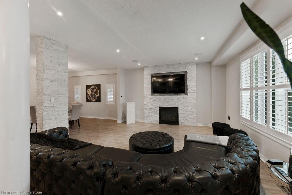 12 Ascoli Drive Property Photo 7