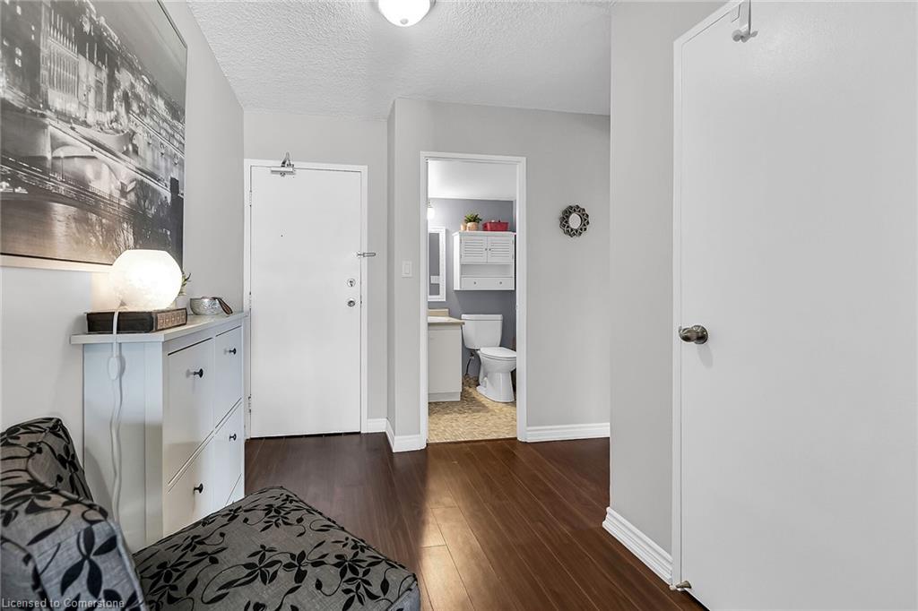 2908-150 Charlton Avenue E Property Photo 3