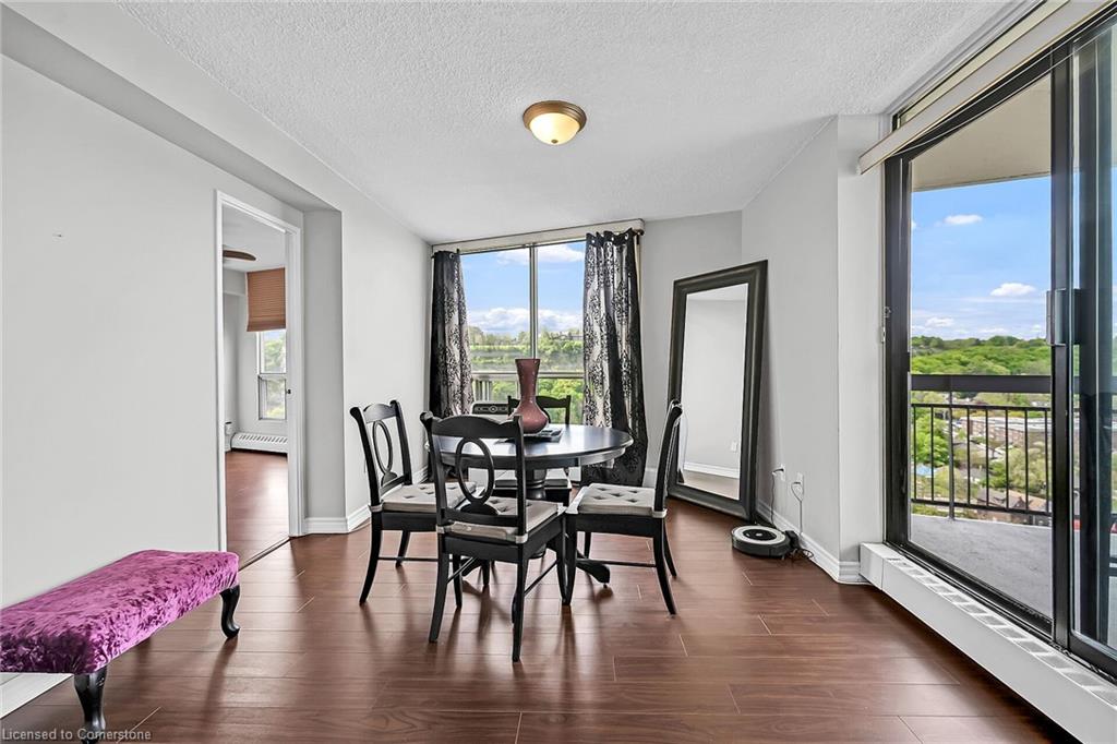 2908-150 Charlton Avenue E Property Photo 13